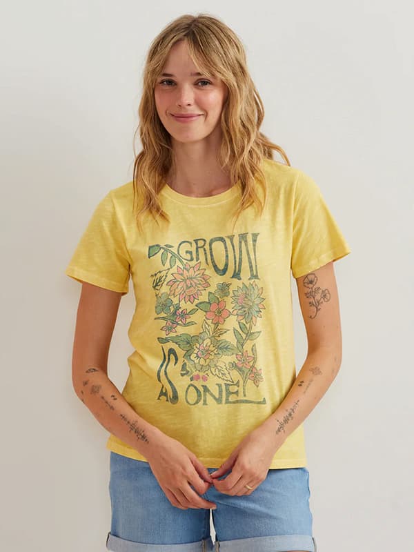 Women's Graphic T-Shirt - Grow As One