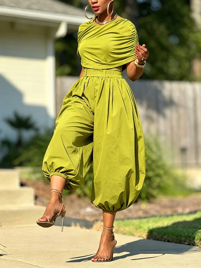 Urban Solid Relaxed Cropped Ankle Pants