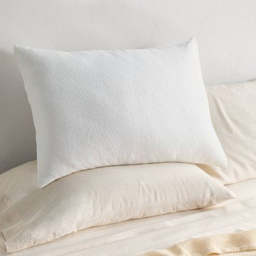 Casaluna Standard / Queen Medium / Firm Memory Foam & Polyester Bed Pillow