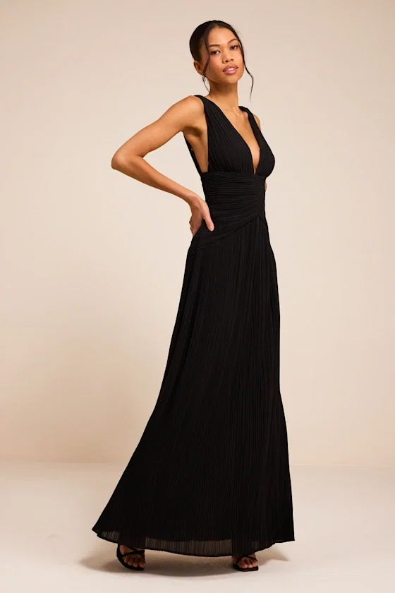Image of Kelina Black Pleated Drop Waist Maxi Dress