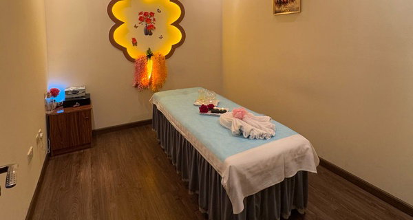 Choice of 45, 60, or 75-Minute Personalized Spa Treatment