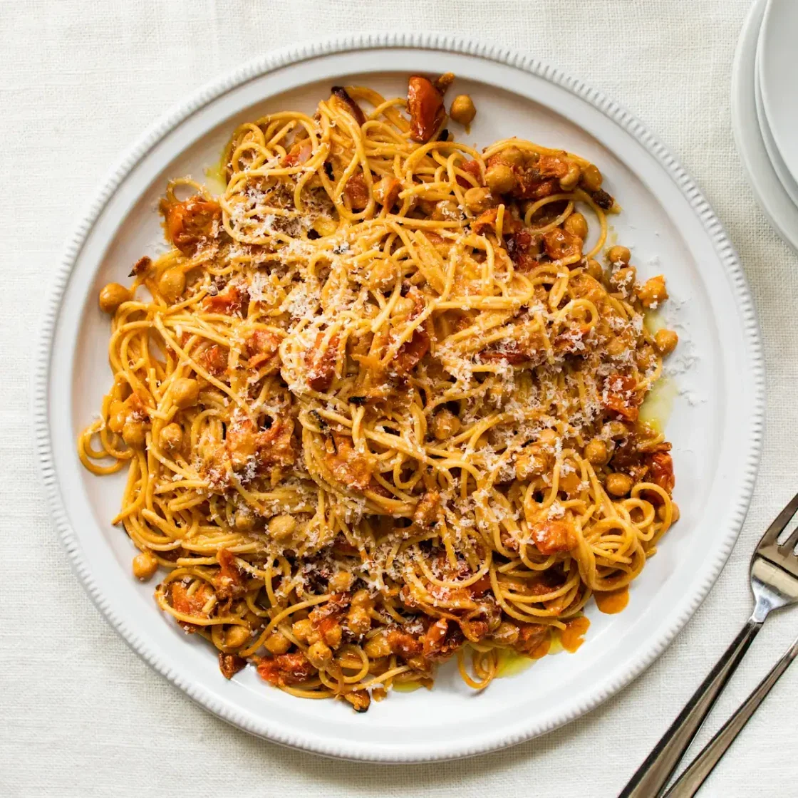 Harissa Tomato and Chickpea Spaghetti