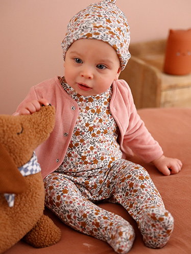 Baby bodysuit, dungarees, hat and cardigan set - rose