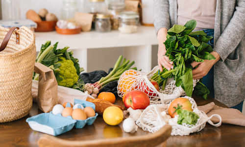 These Foods May Help Manage Endometriosis, New Review Finds