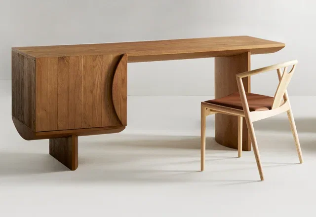 Top Desks → Back in Stock