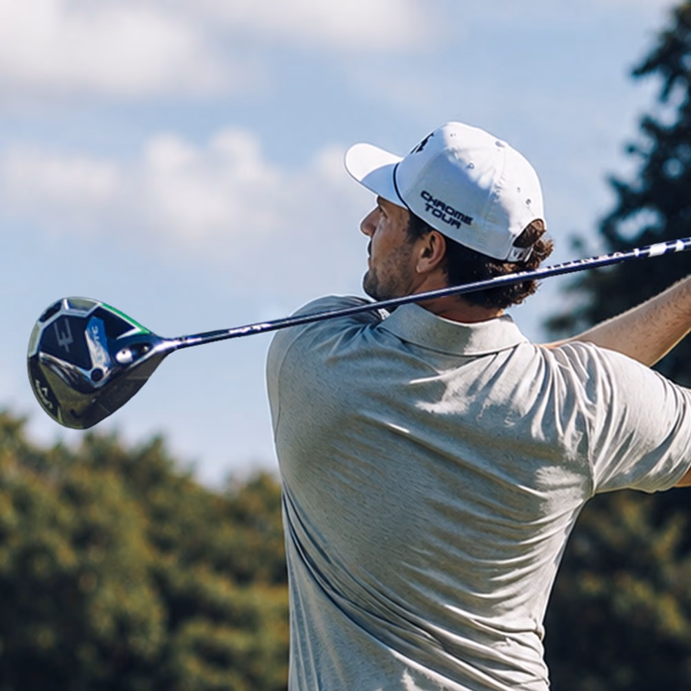 left-handed golfer