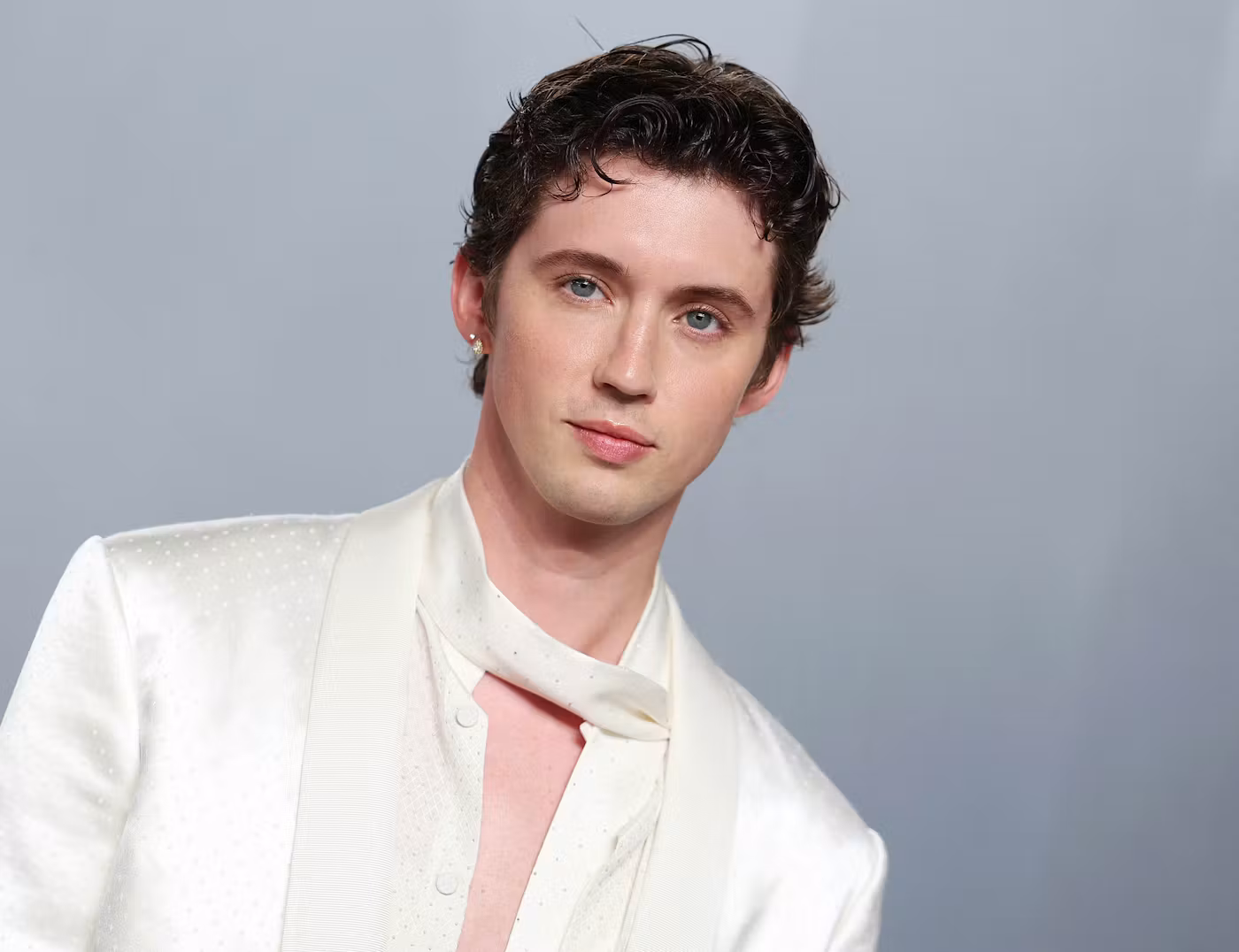 Troye Sivan Thinks She's The Best