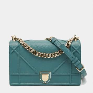 ama Medium Light Blue Leather 
