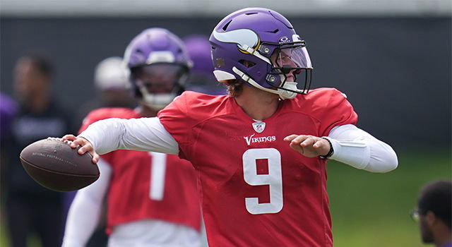 Vikings' J.J. McCarthy after losing QB battle: 'This is place I want to be'