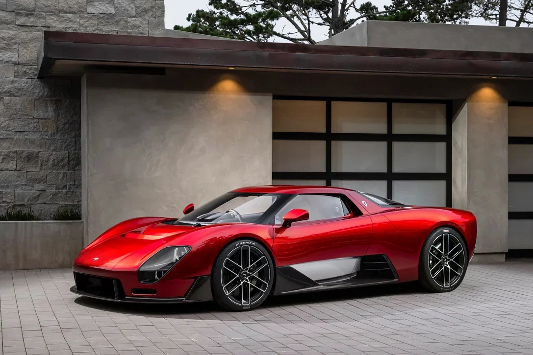 McL-6GT-Hero