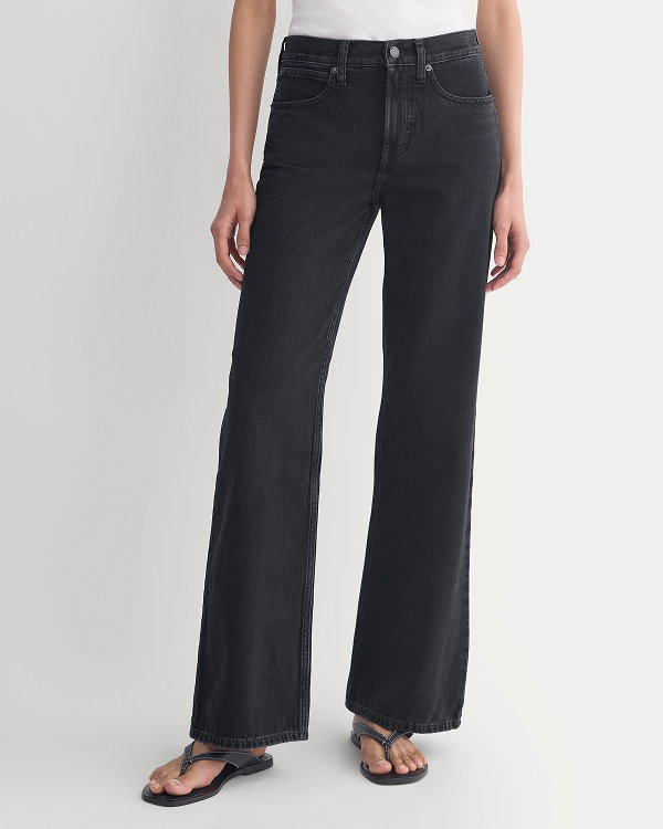 Image | Model in Relaxed Mid-Rise Bootcut Jean | Tungsten Rinse