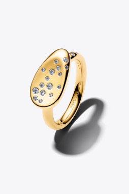 Small Stone-Set Oval Signet Ring