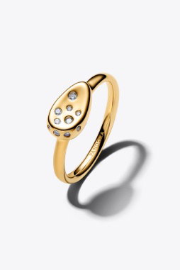 Small Stone-Set Oval Signet Ring