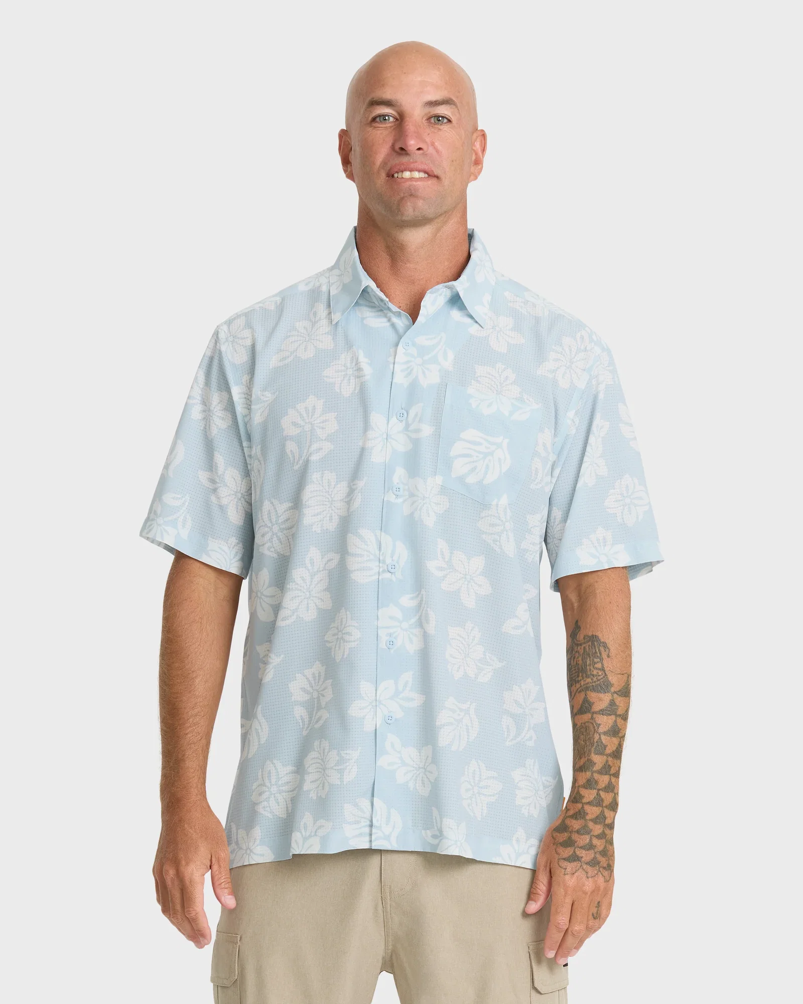 Image of Waterman Performance Pack Short Sleeve Woven Shirt - Skyway