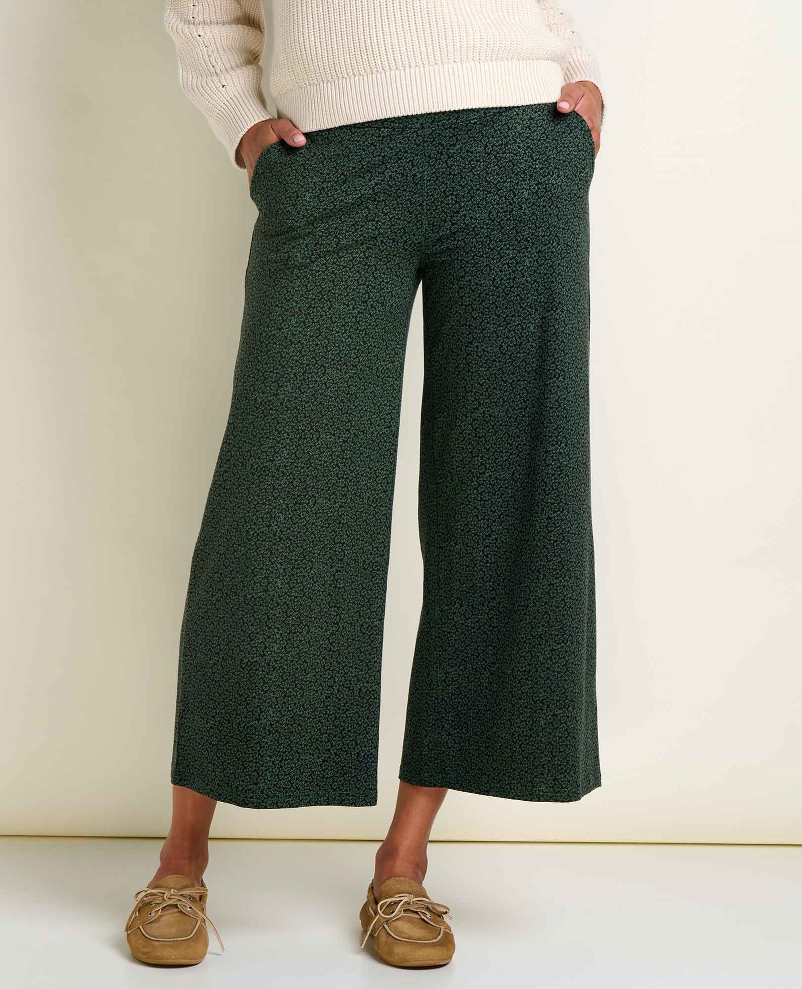 Image of Chaka Wide Leg Crop Pant