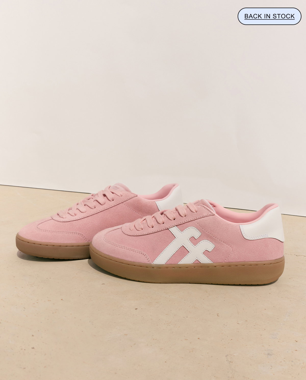 THE DASH T-Toe Suede Trainers - Pink/White