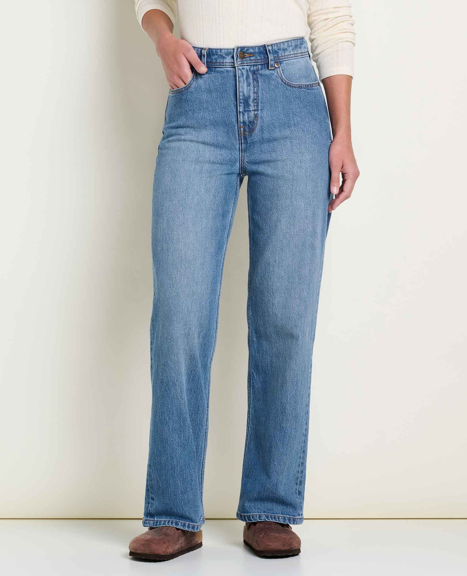 Image of Women's Tamarack Straight Blue Jean