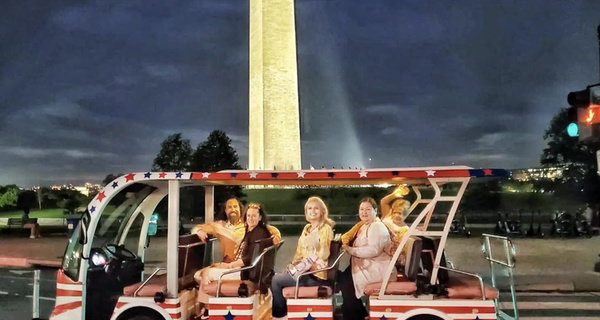 Explore Washington DC Monuments with Deluxe Cart Tour