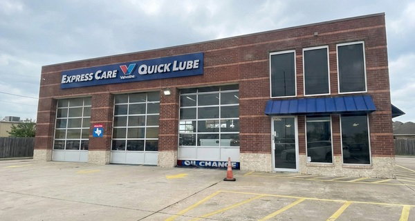 Quick Full Service Synthetic Oil or Blend Oil Change for One/Two Cars