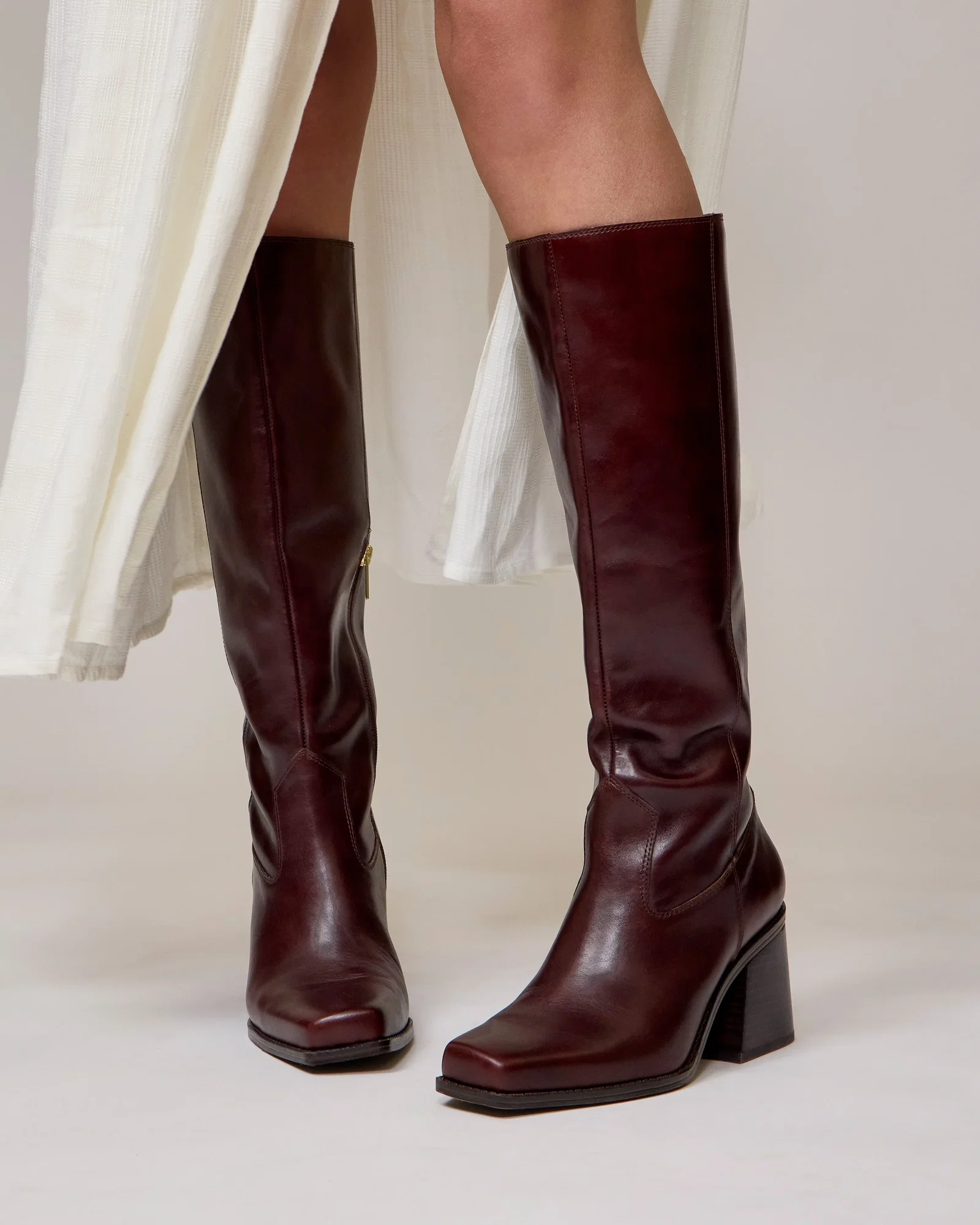 Image of Dark Mahogany