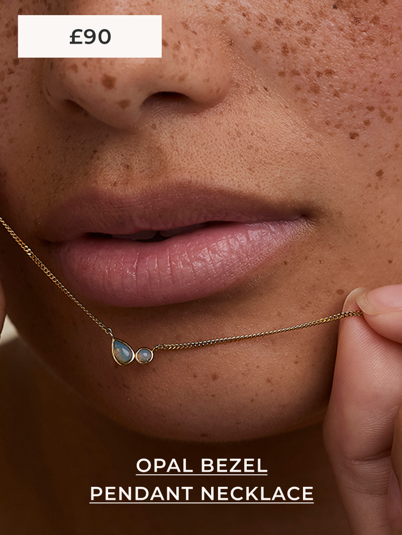 Opal Bezel Pendant Necklace in Gold