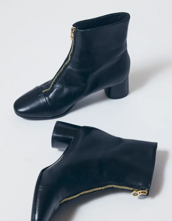 SHOP BOOTS