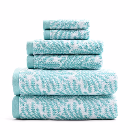 Image of Liz Claiborne Signature Sprigs Plush Bath Towel