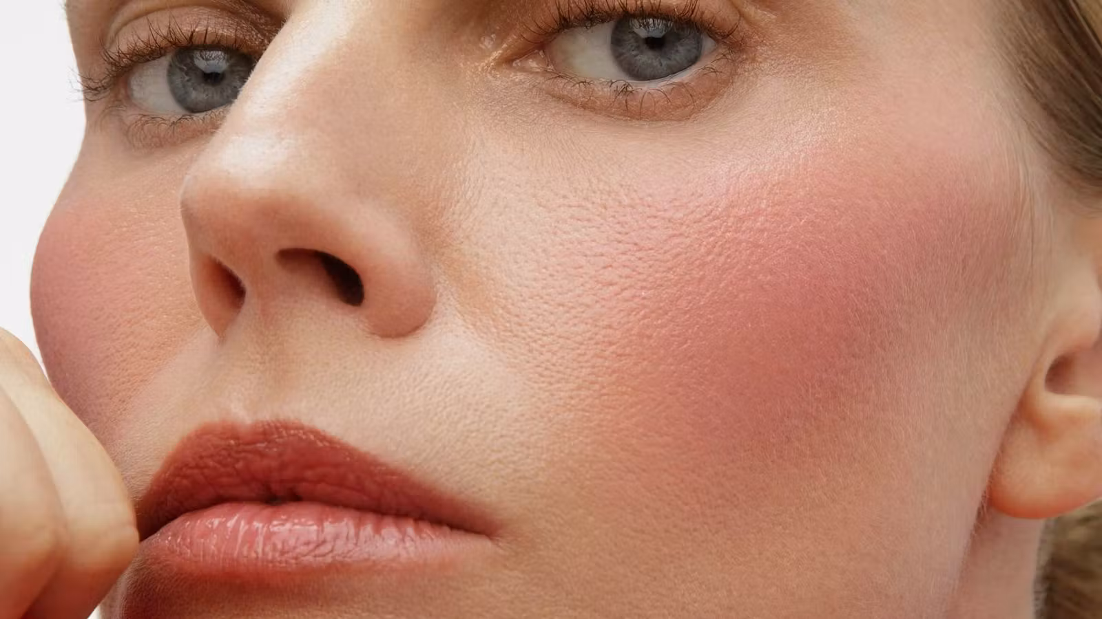 These Mascaras Will Help You Nail The “Ghost Lash” Look