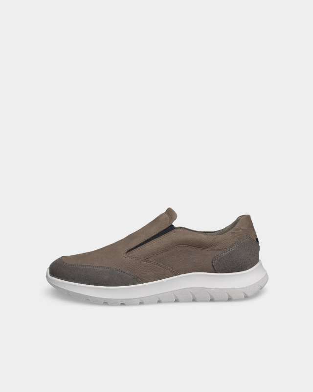 ECCO City Stride