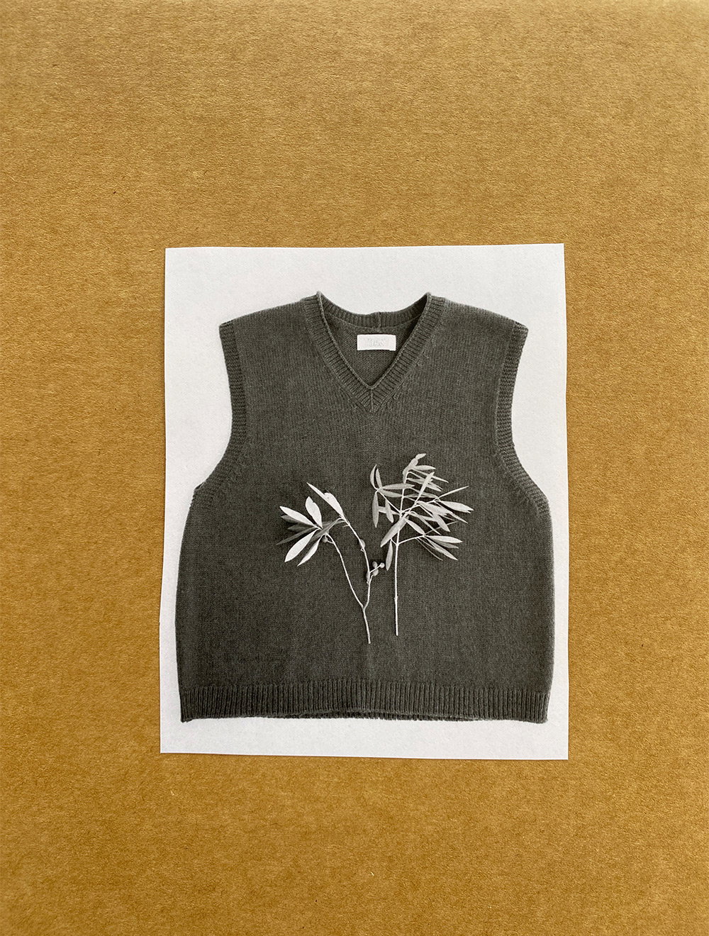 Lightweight Transitional Knitwear