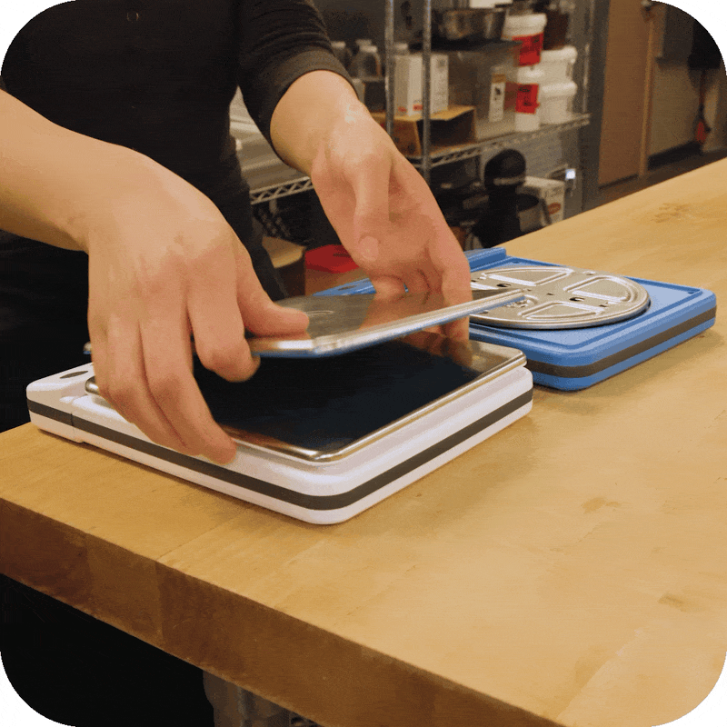 GIF of Gravitas Plate being Washed