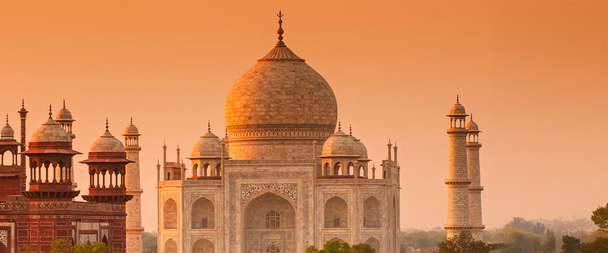 Scenic Sunset Drinks overlooking the Taj Mahal