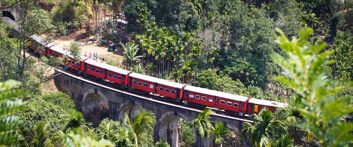 Kandy rail journey to Hatton
