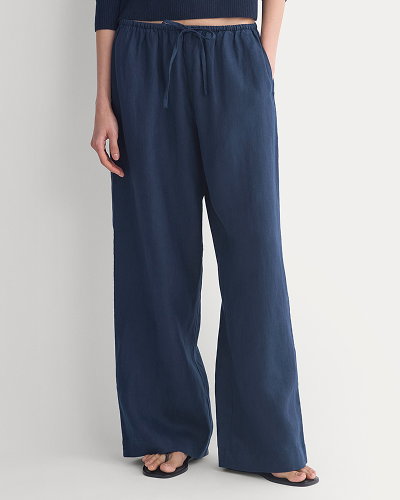 Image | Model | Wide-Leg Drawstring Pant in Linen | Navy
