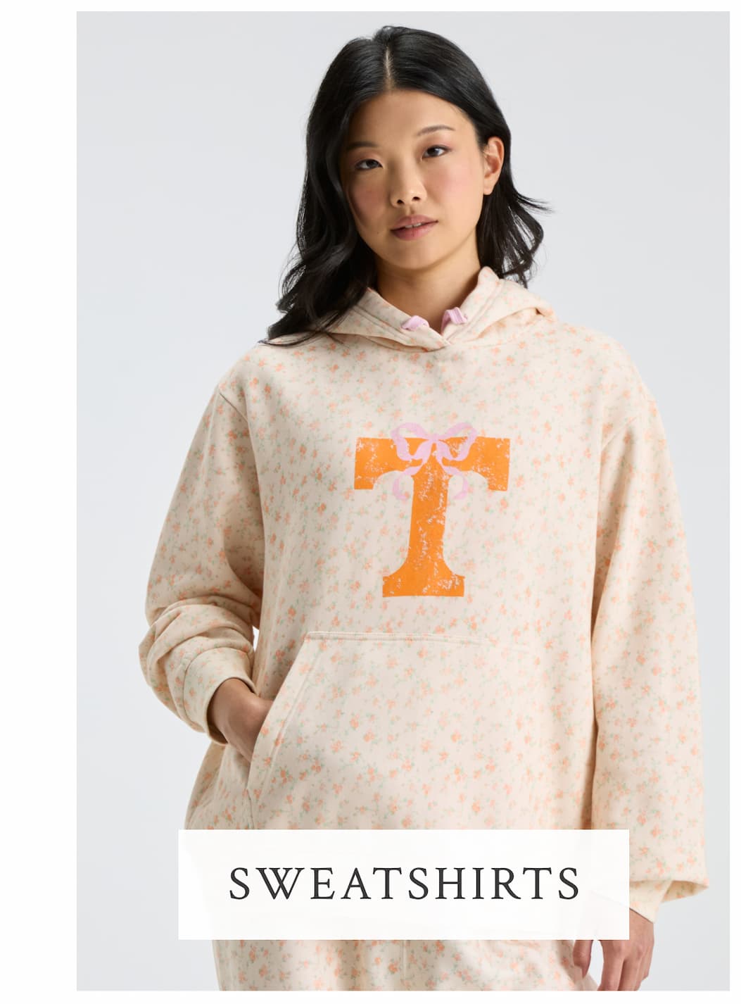 <SWEATSHIRTS>
