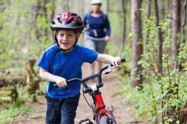 1-3 nätter för hela familjen hos Bjursås Berg & Sjö i Dalarna
