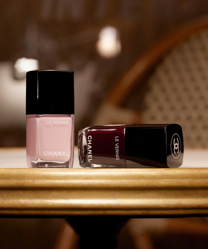 LE VERNIS
