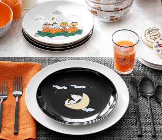 PEANUTS™ x Williams Sonoma The Great Pumpkin Dinnerware Collection