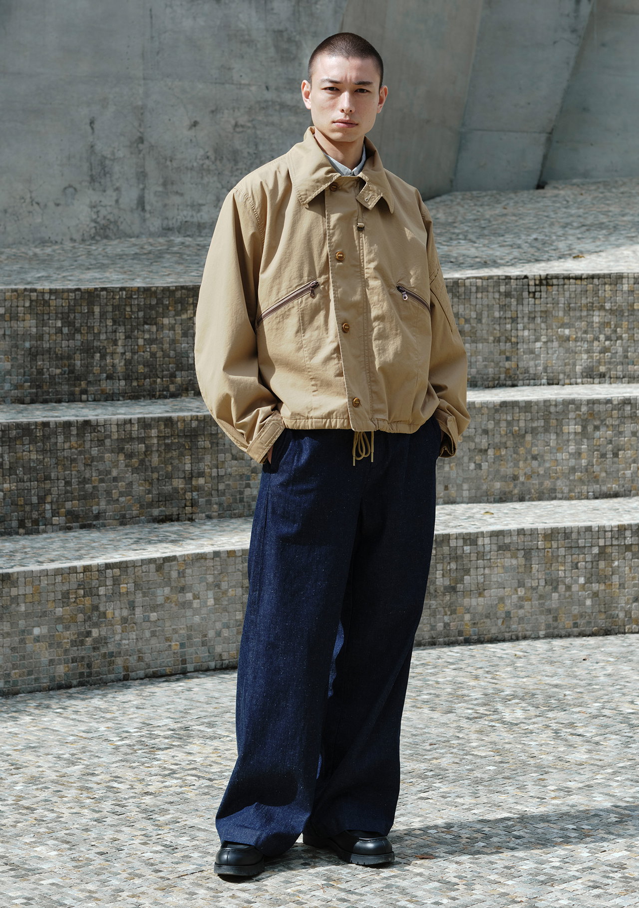 KHAKI JACKET AND DENIM JEANS