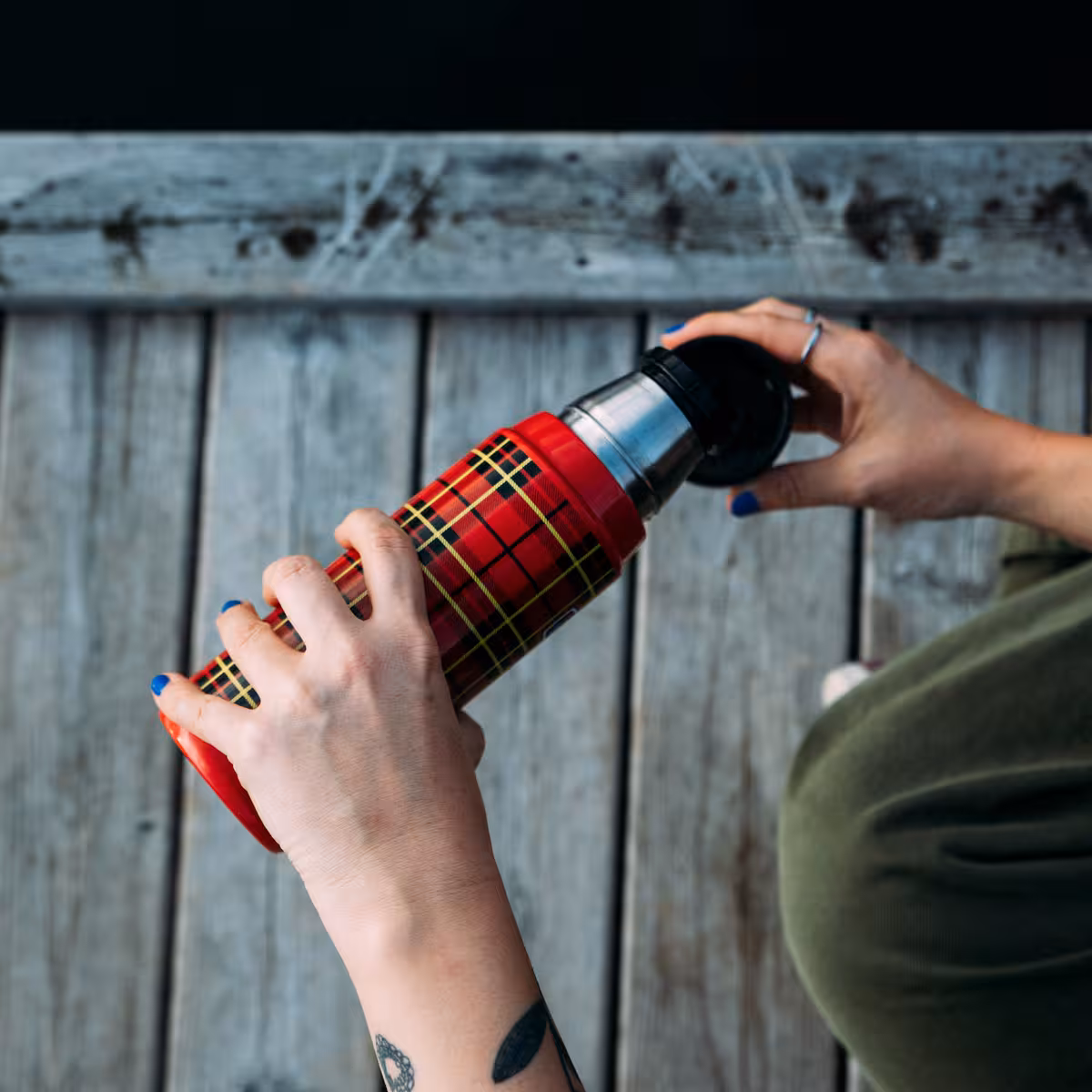  Thermos Jubileum termosflaska 0,5 liter, rödrutig