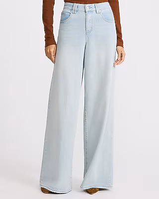 High Waisted Relaxed Wide Leg Light Wash Jeans