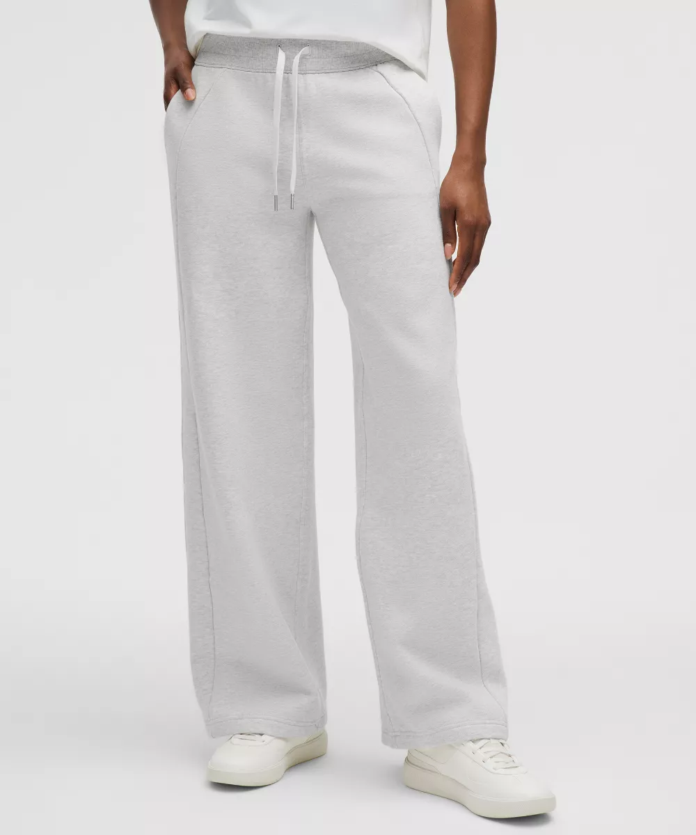 Scuba Mid-Rise Wide-Leg Pant
Regular