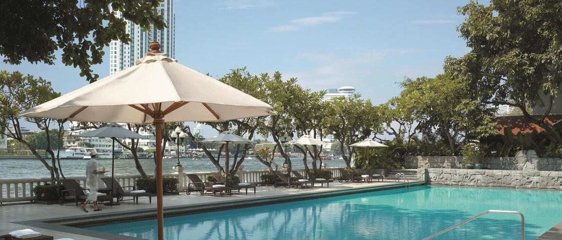 Award-Winning Shangri-La Bangkok Riverside Luxury with Daily Breakfast, Drinks & Club Lounge Access
