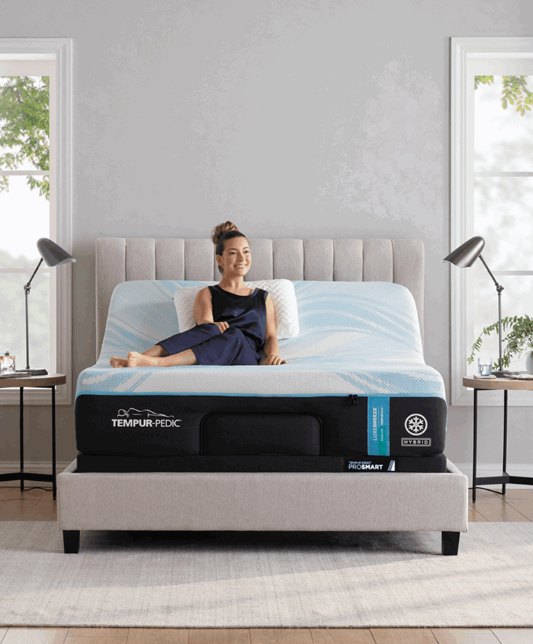 Save up to $700 on select adjustable mattress sets during out Best Sale of the Year, plus $300 instant gift.