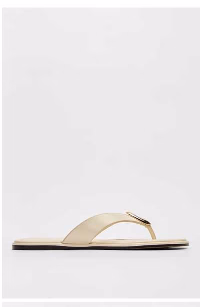 ShoeDazzle Kylie Flat Sandal