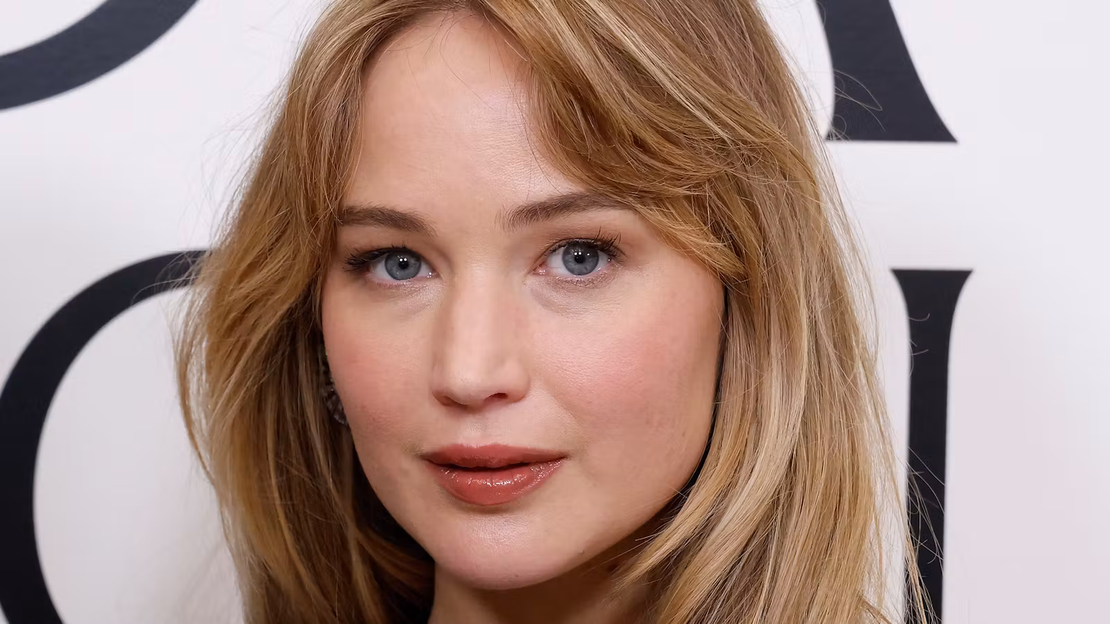 Jennifer Lawrence Is The Ultimate Fall Street Style Muse
