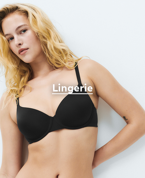 Woman wearing Body Invisibles™ Wired Full Cup Bra in black