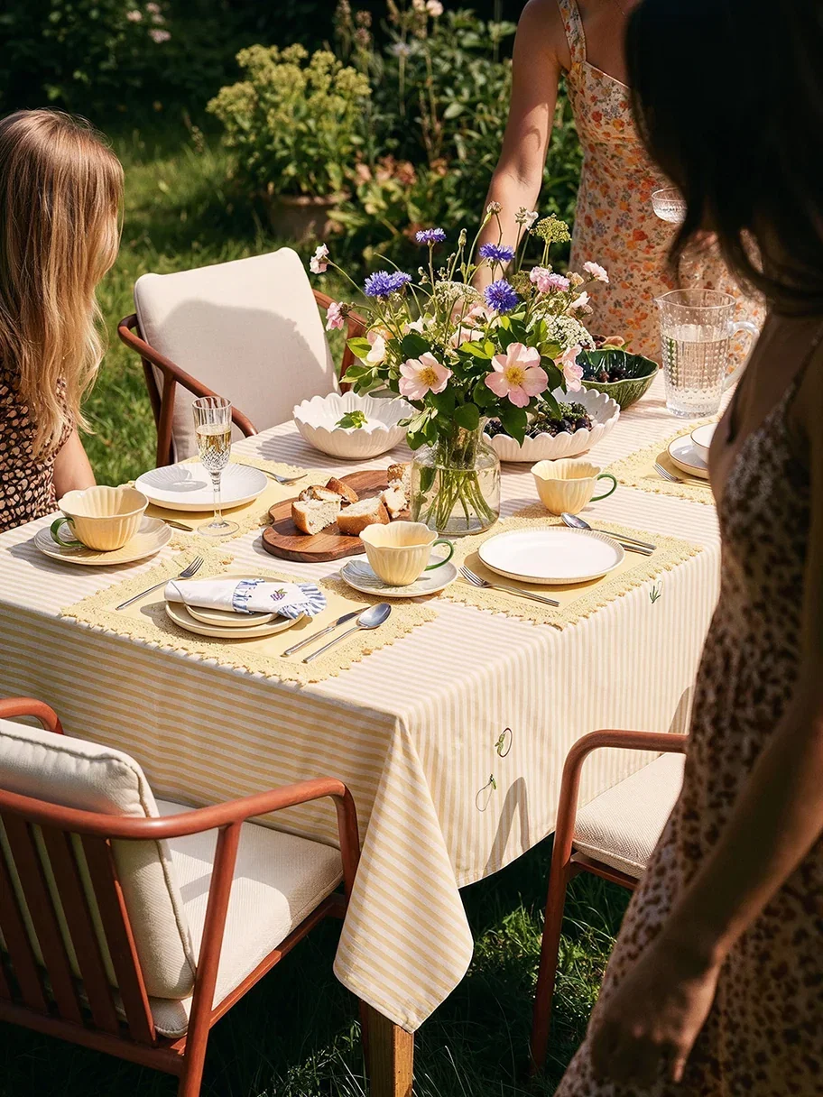 The Outdoor Brunch Club