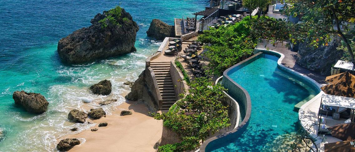 Ultimate Jimbaran Bay Clifftop Luxury with Daily Breakfast & Nightly Dinner at Your Choice of 11 Restaurants