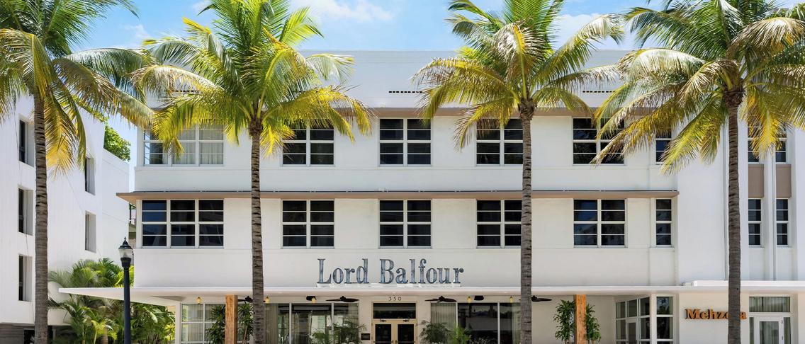 Miami Beach Art Deco Elegance with Daily Breakfast & Exclusive Beach Access